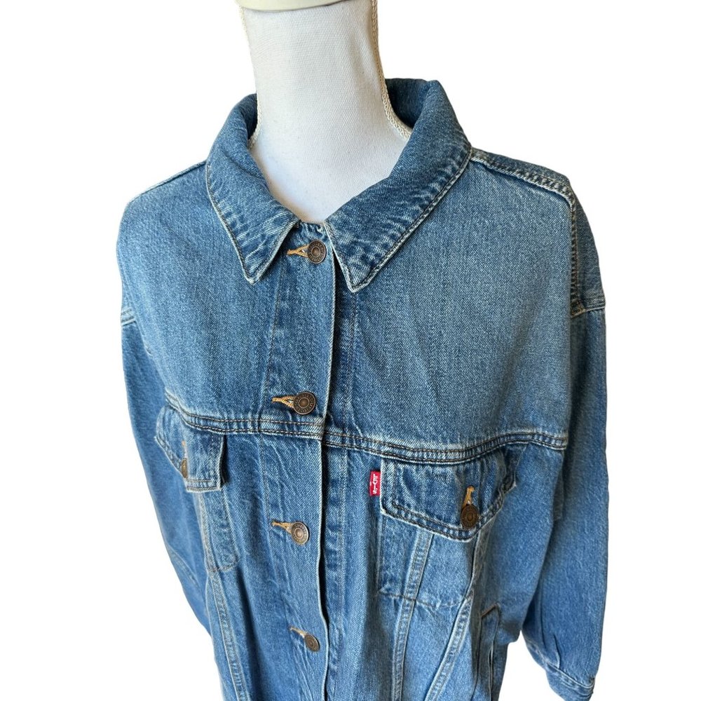 Levi Trucker Jacket Women's Size Large 4 Pocket Front Curved Hem Blue Denim NEW - Picture 3 of 11